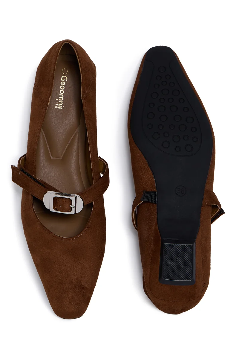 Geoomnii BROWN Geoomnii Closed Flat Shoes for Women – Comfortable Slip-On Ballet Flats for Office, Daily Wear & Casual Use for Women | Best Price UAE